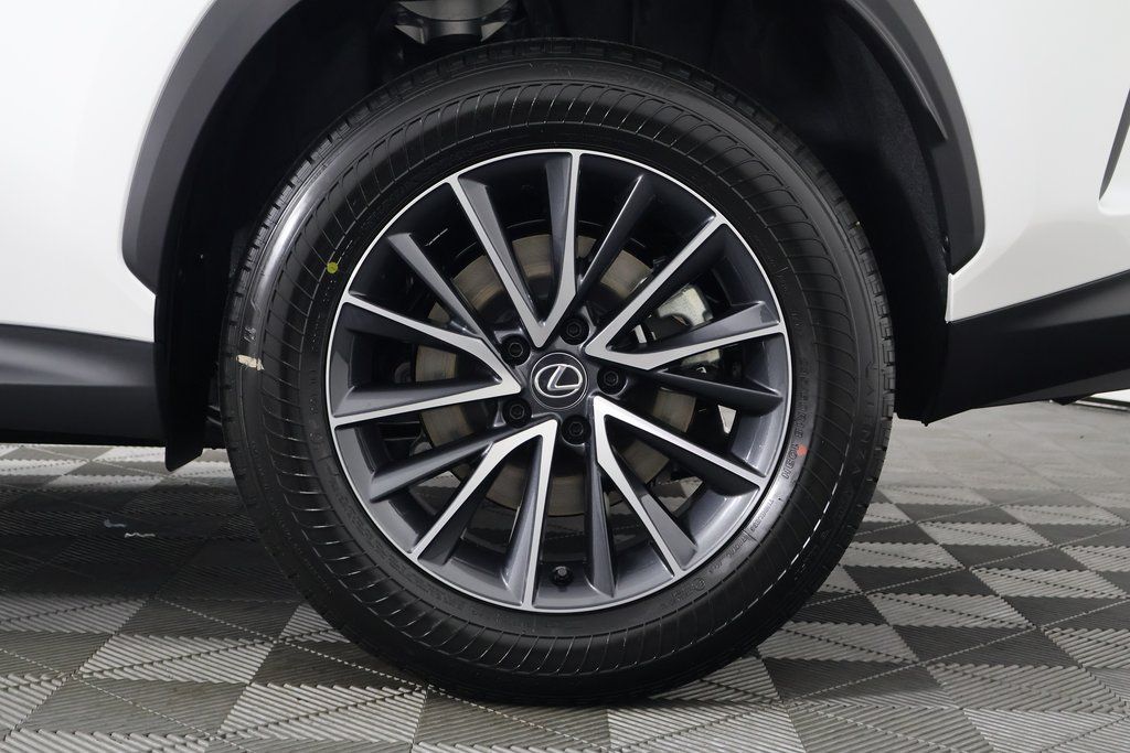 2025 Lexus NX 250 10
