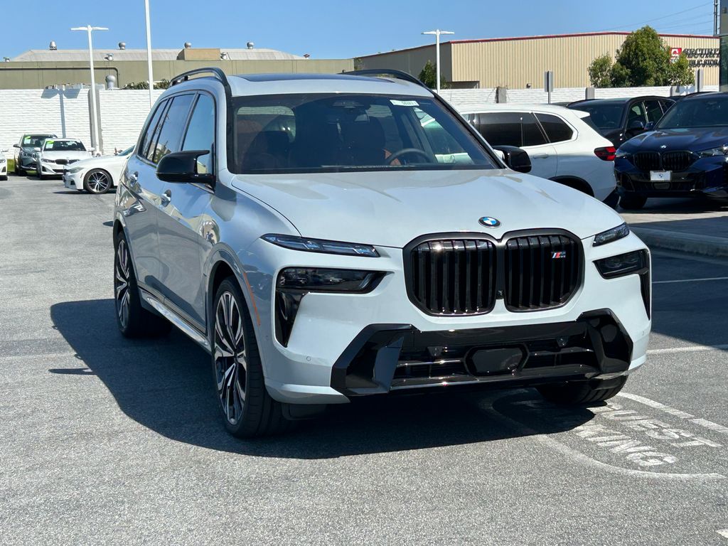 Thumbnail: 2027 BMW X7 - 7