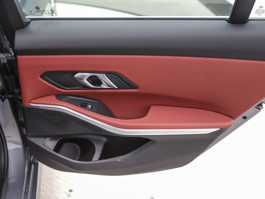 Thumbnail: 2025 BMW 3 Series - 24