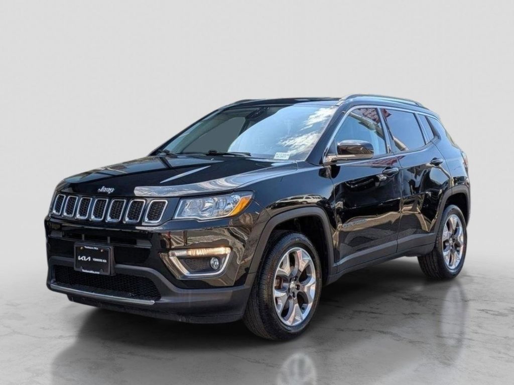 Diamond Black Crystal Pearlcoat 2018 Jeep Compass Limited 4WD SUV / Crossover Four-Wheel Drive 9-Speed Automatic