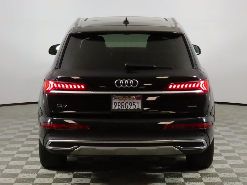 Thumbnail: 2022 Audi Q7 - 4