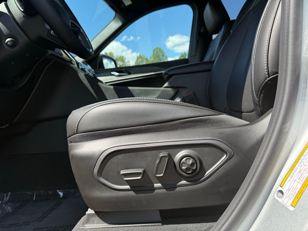 JeepGrand Cherokee L24