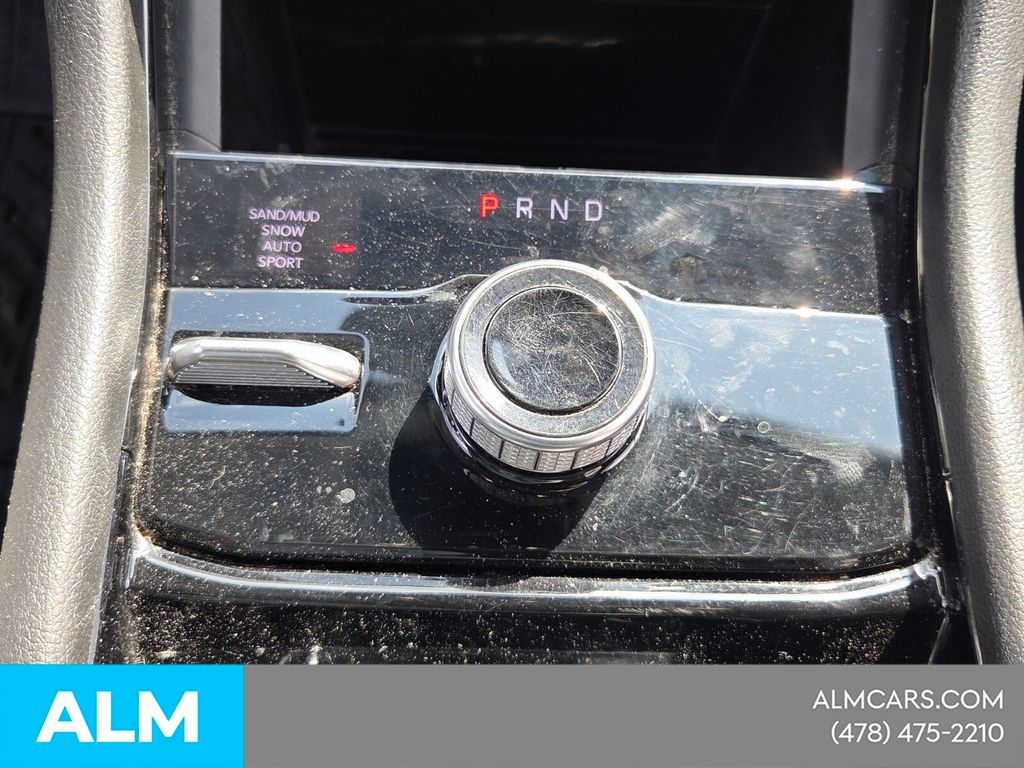 Used 2023 White/off-white Jeep Limited image 20