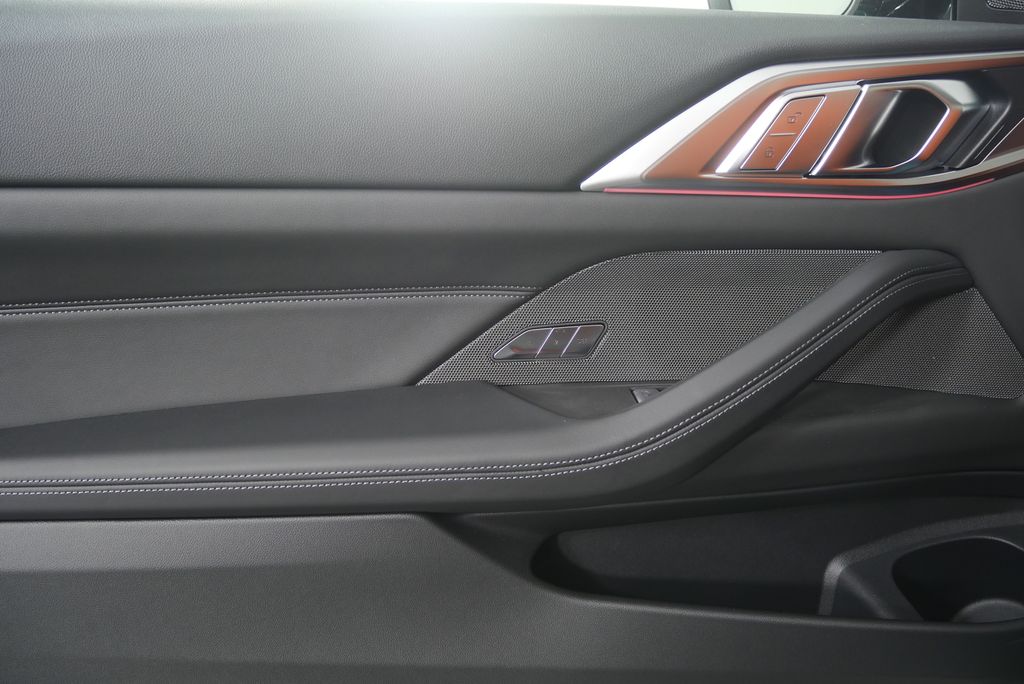 Thumbnail: 2026 BMW M4 - 9