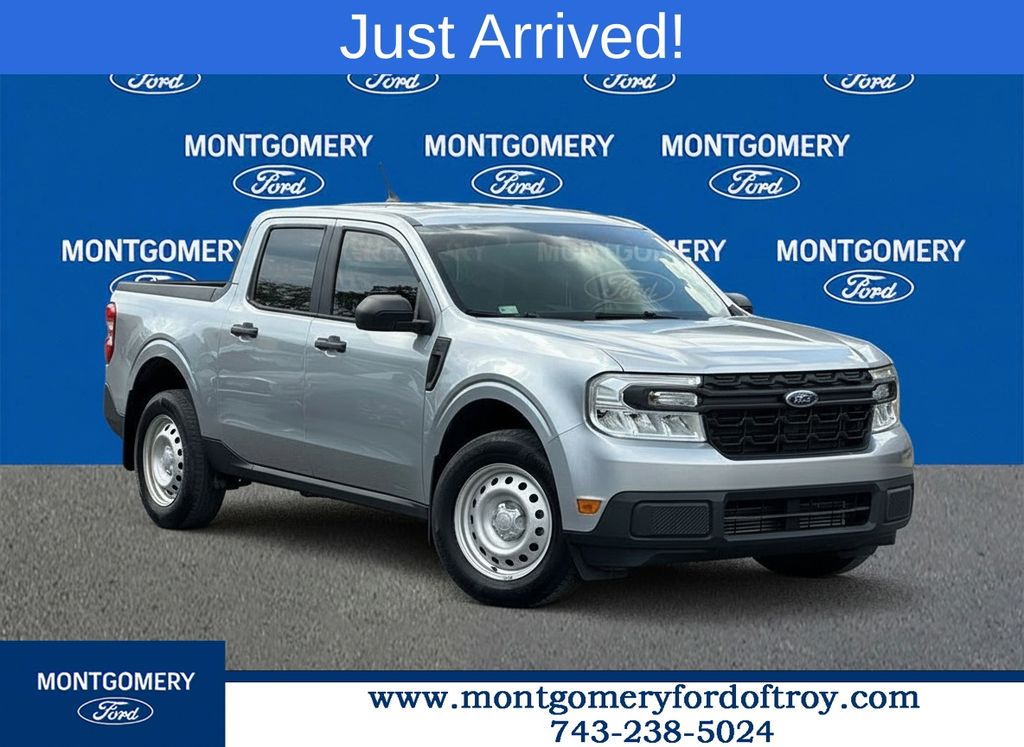 Silver Metallic 2022 Ford Maverick Pickup Truck Front-Wheel Drive 8-Speed Automatic