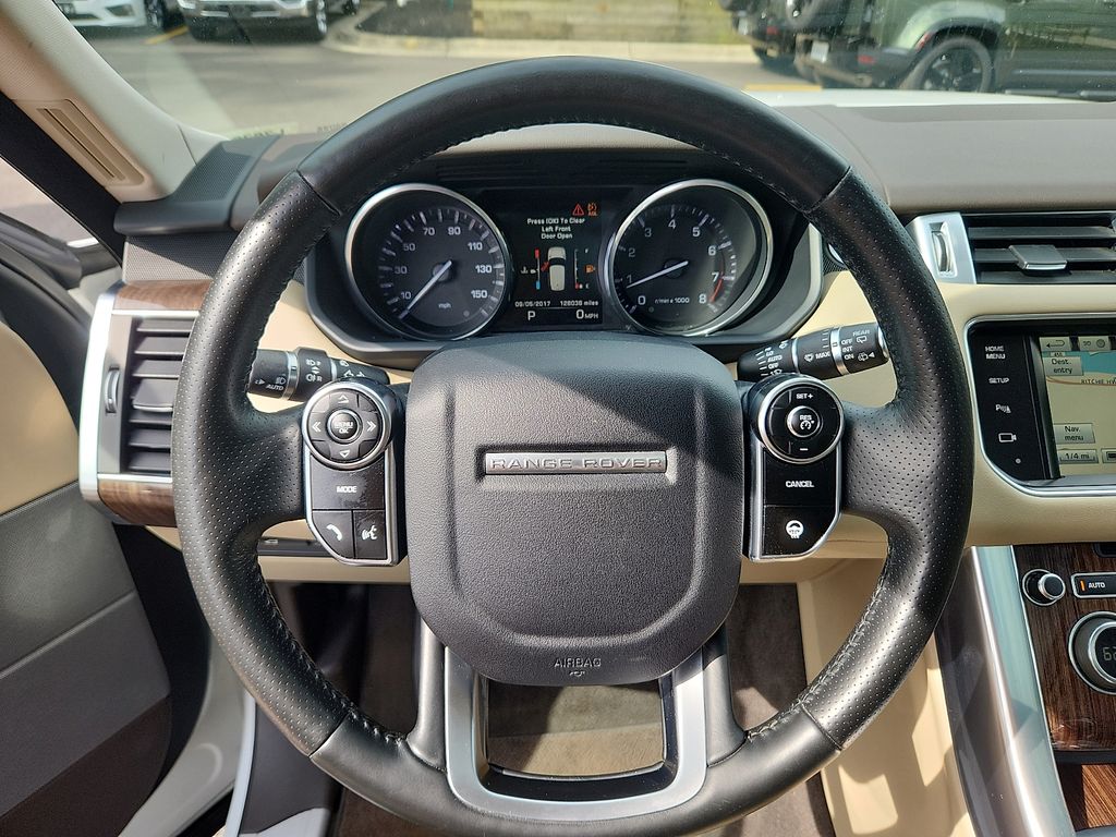 Thumbnail: 2015 Land Rover Range Rover Sport - 20