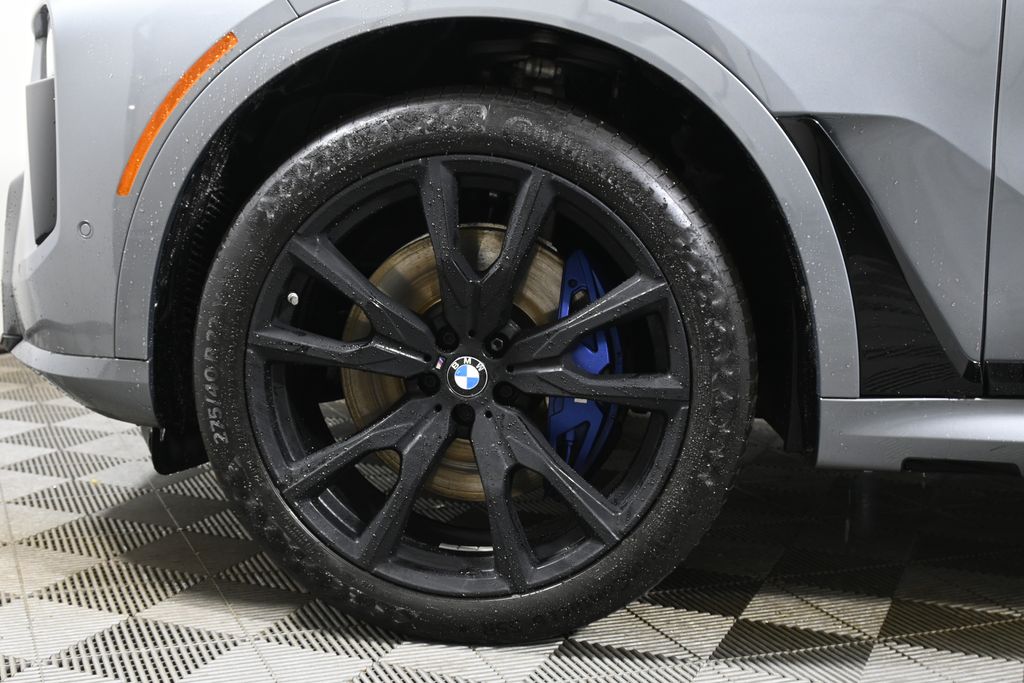 Thumbnail: 2024 BMW X7 - 12