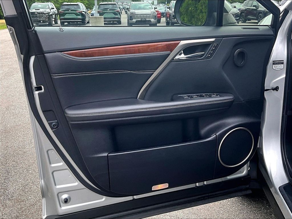 2017 Lexus RX — photo 9
