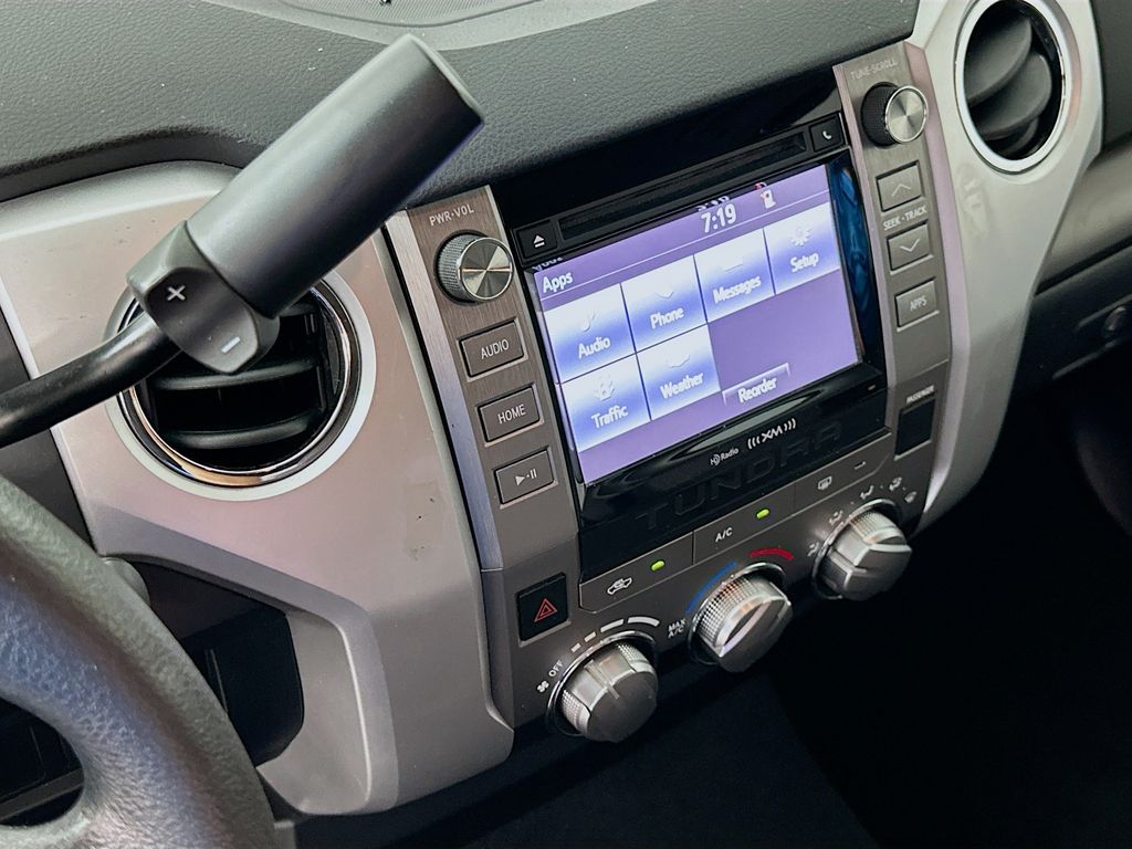 Thumbnail: 2015 Toyota Tundra - 16