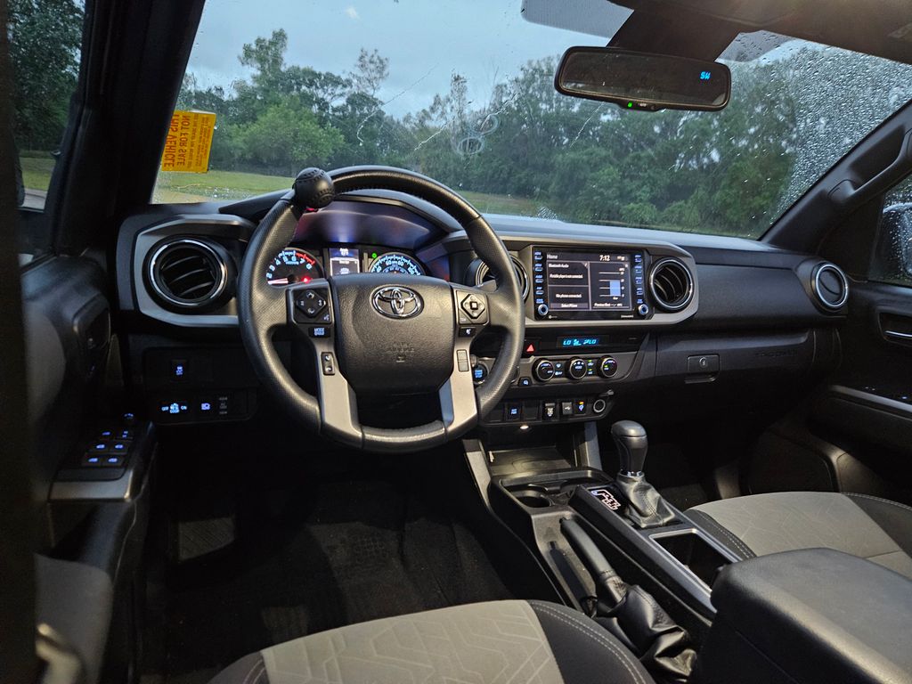2021 Toyota Tacoma TRD Sport 11