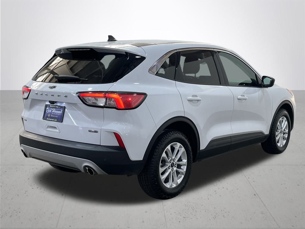 2022 Ford Escape Hybrid SE