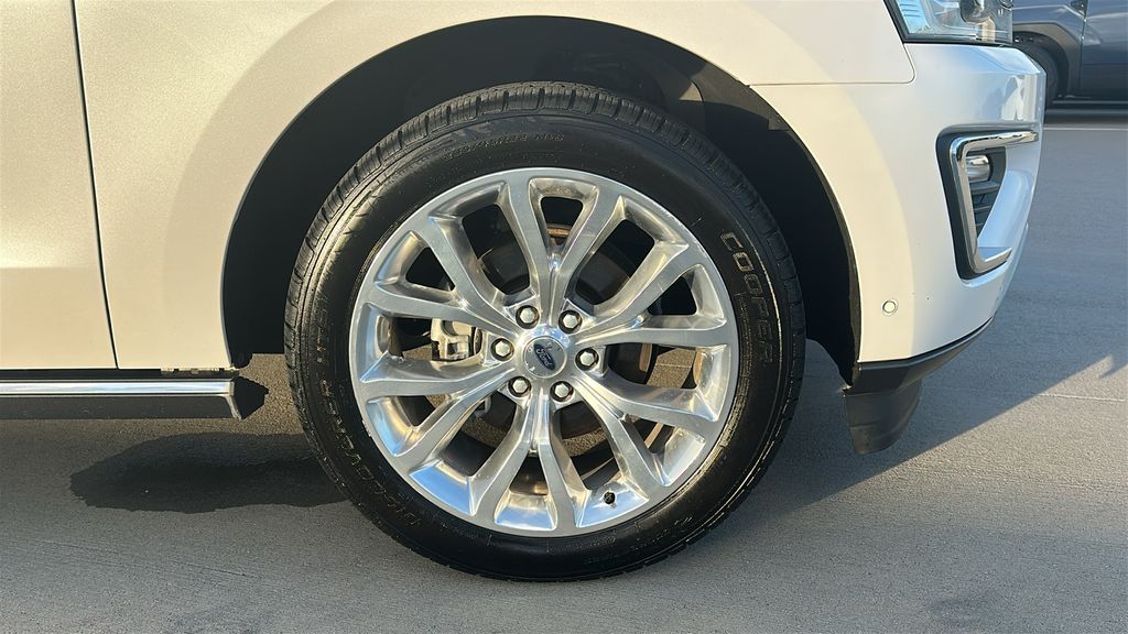 2018 Ford Expedition Limited White at Community Toyota