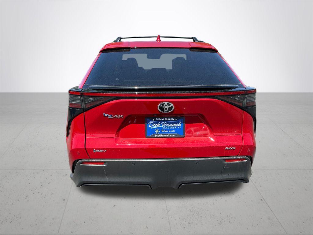 2025 Toyota bZ4X XLE