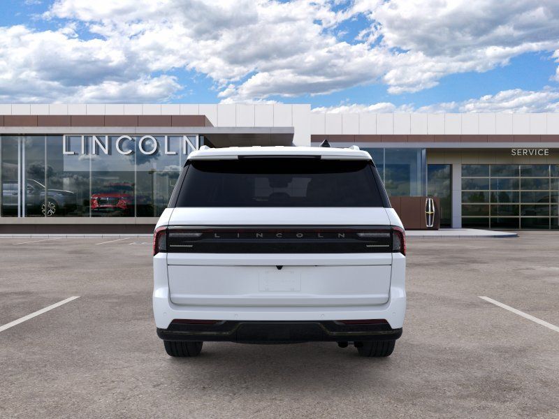 Thumbnail: 2025 Lincoln Navigator L - 5