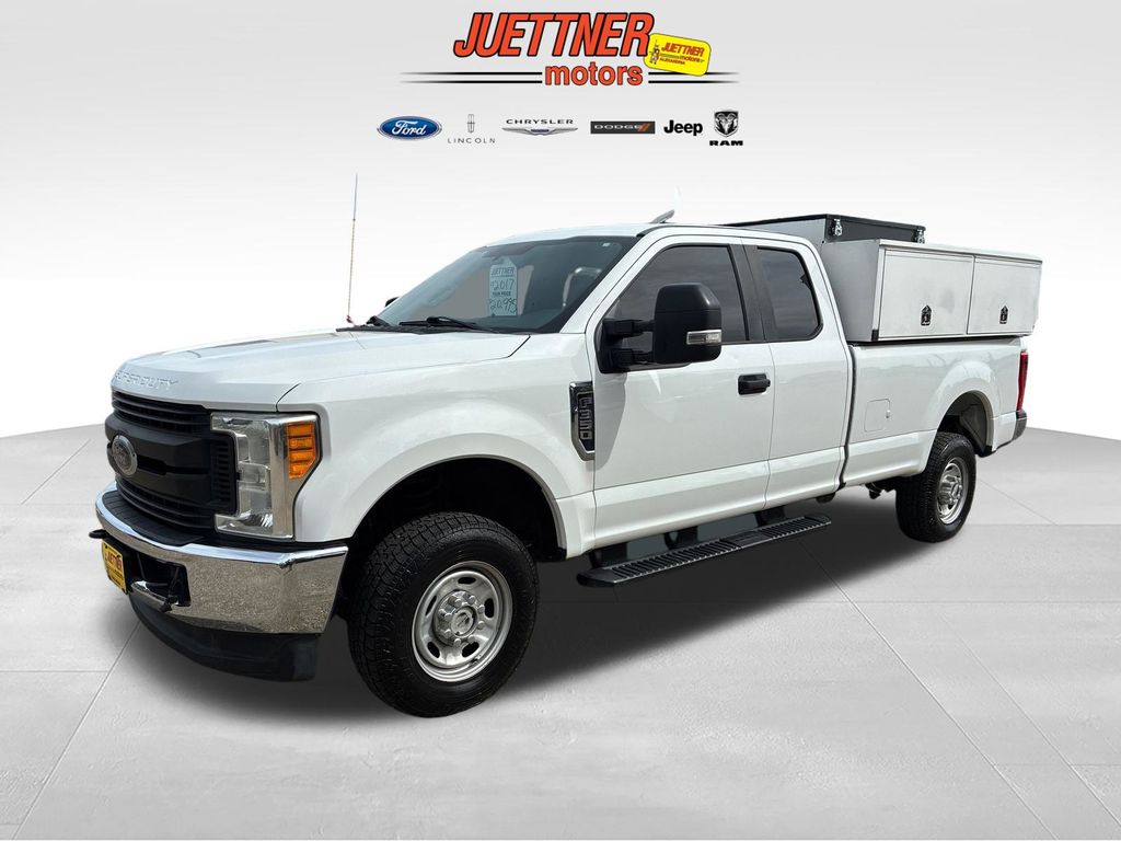 Oxford White 2017 Ford F-350 Super Duty Pickup Truck Four-Wheel Drive 6-Speed Automatic