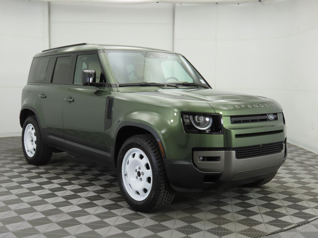 Used 2026 Green Land Rover S image 3