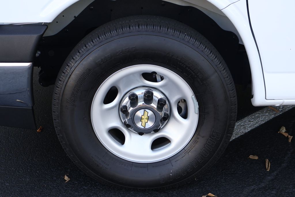 Thumbnail: 2024 Chevrolet Express - 13