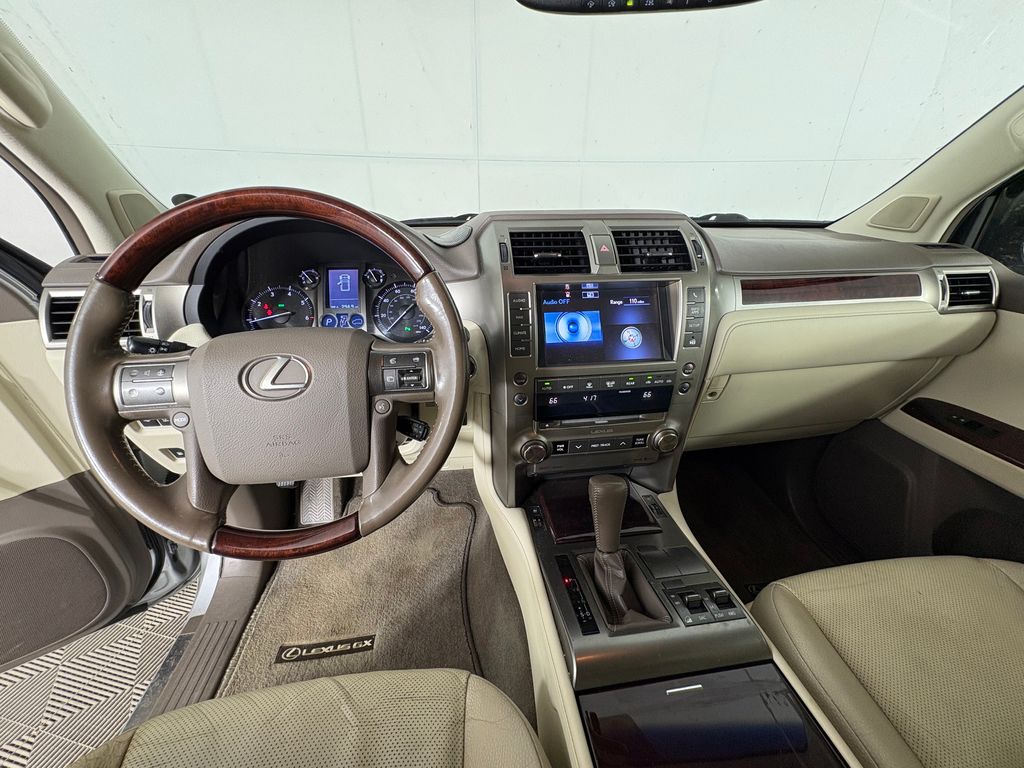 Used 2016 Silver Lexus 460 image 8