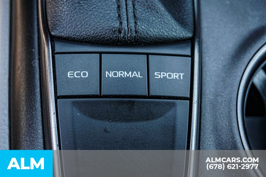 2023 Toyota Camry SE photo 34