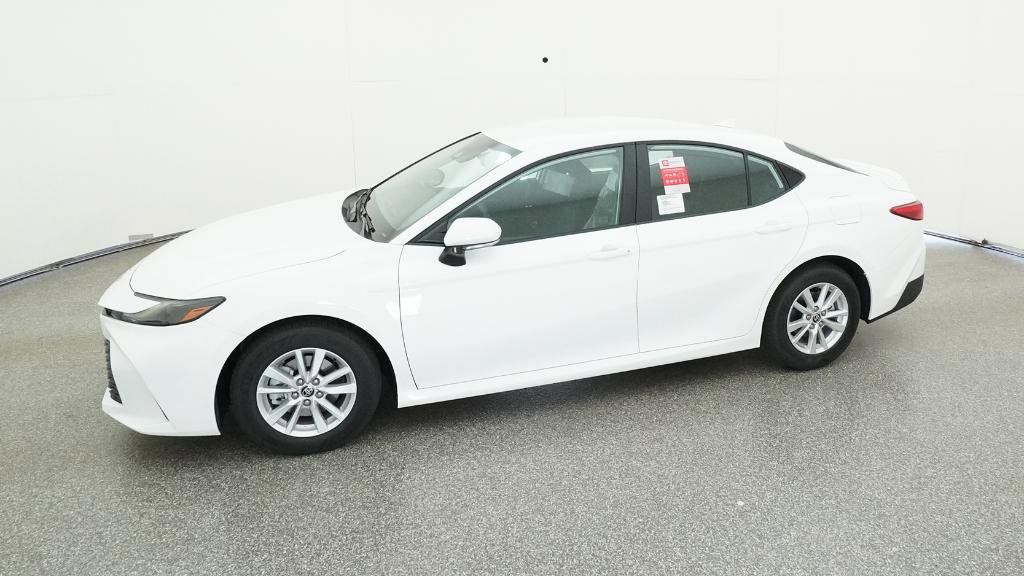 2025 Toyota Camry LE 9