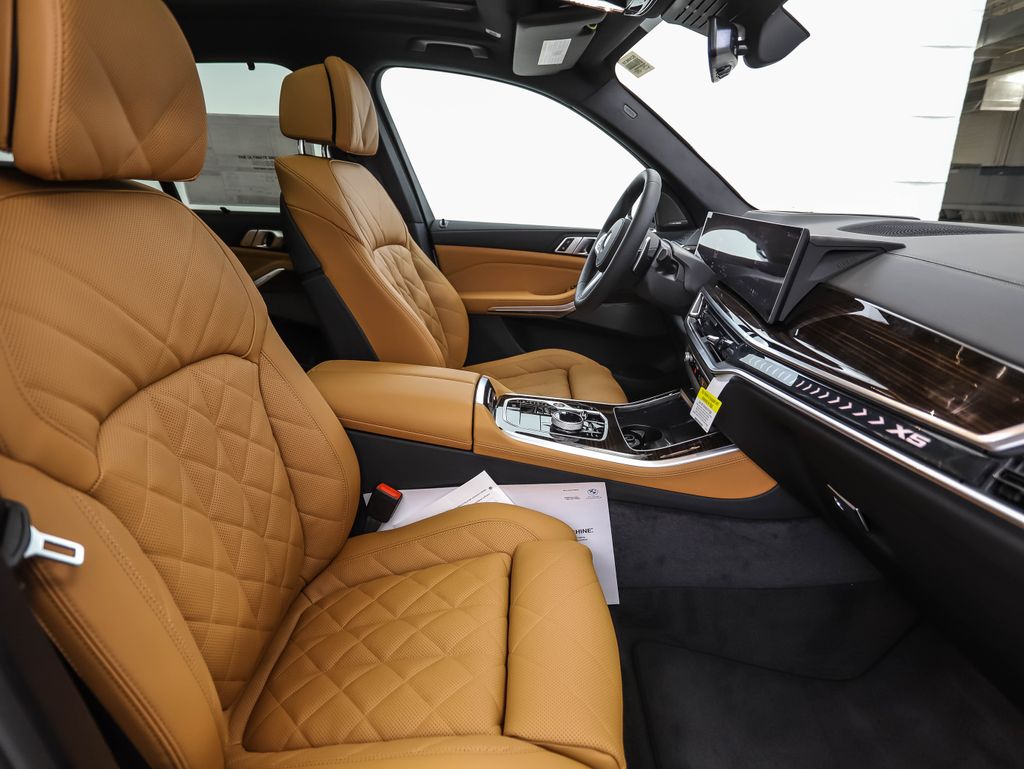 Thumbnail: 2026 BMW X5 - 32