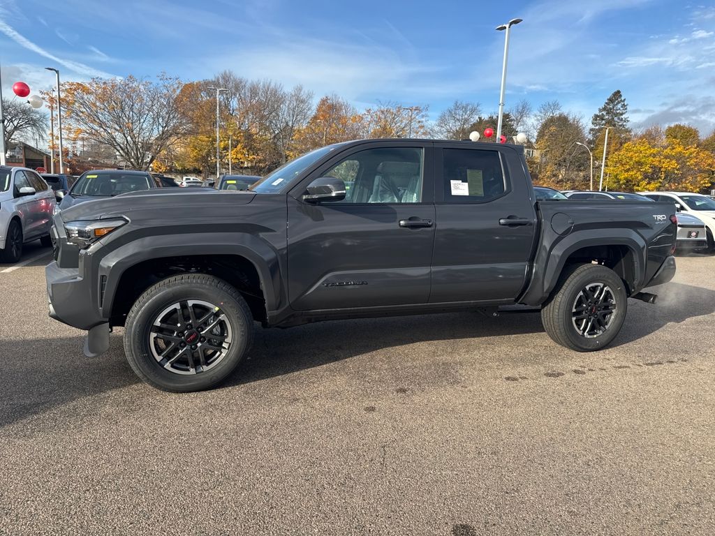 2025 Toyota Tacoma TRD Sport Double Cab photo 4