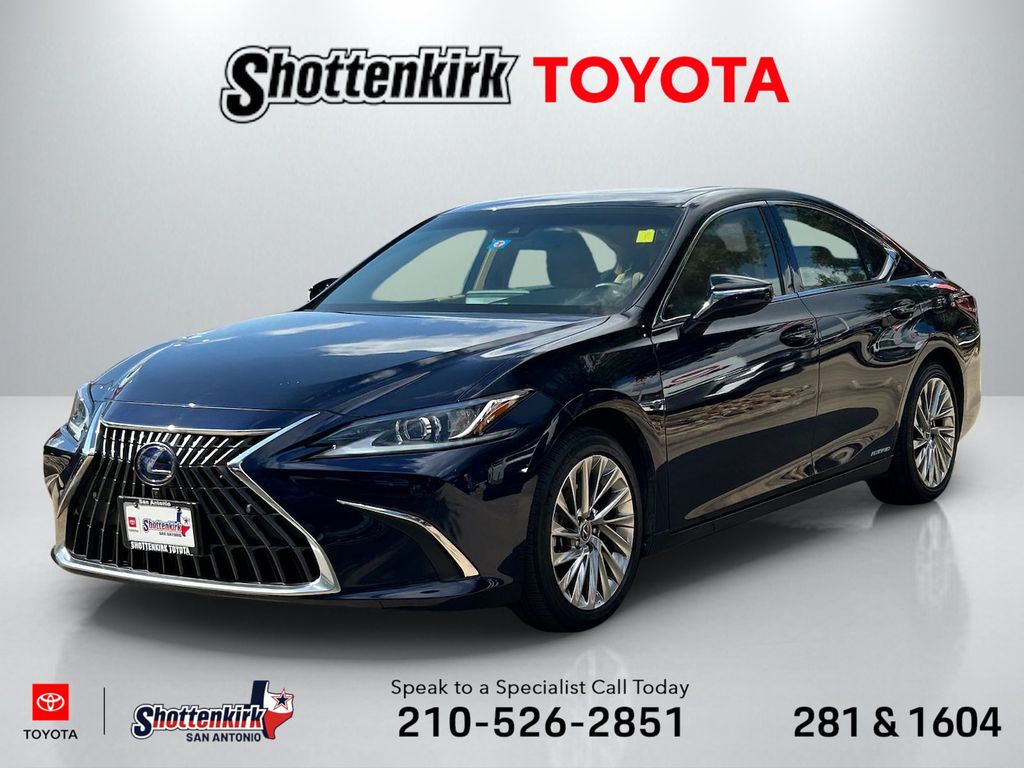 2022 Lexus ES Hybrid 300h Luxury FWD