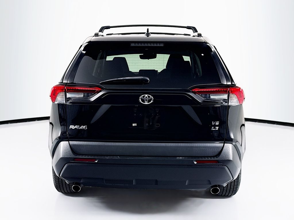Thumbnail: 2021 Toyota RAV4 - 6