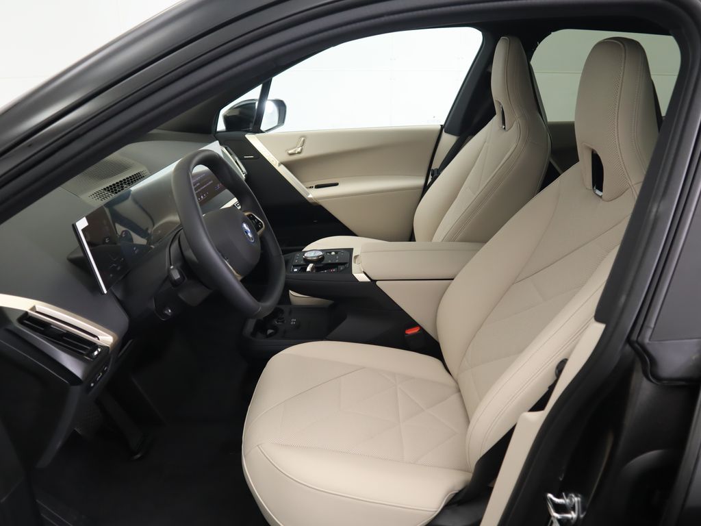 2025 BMW iX xDrive50 20