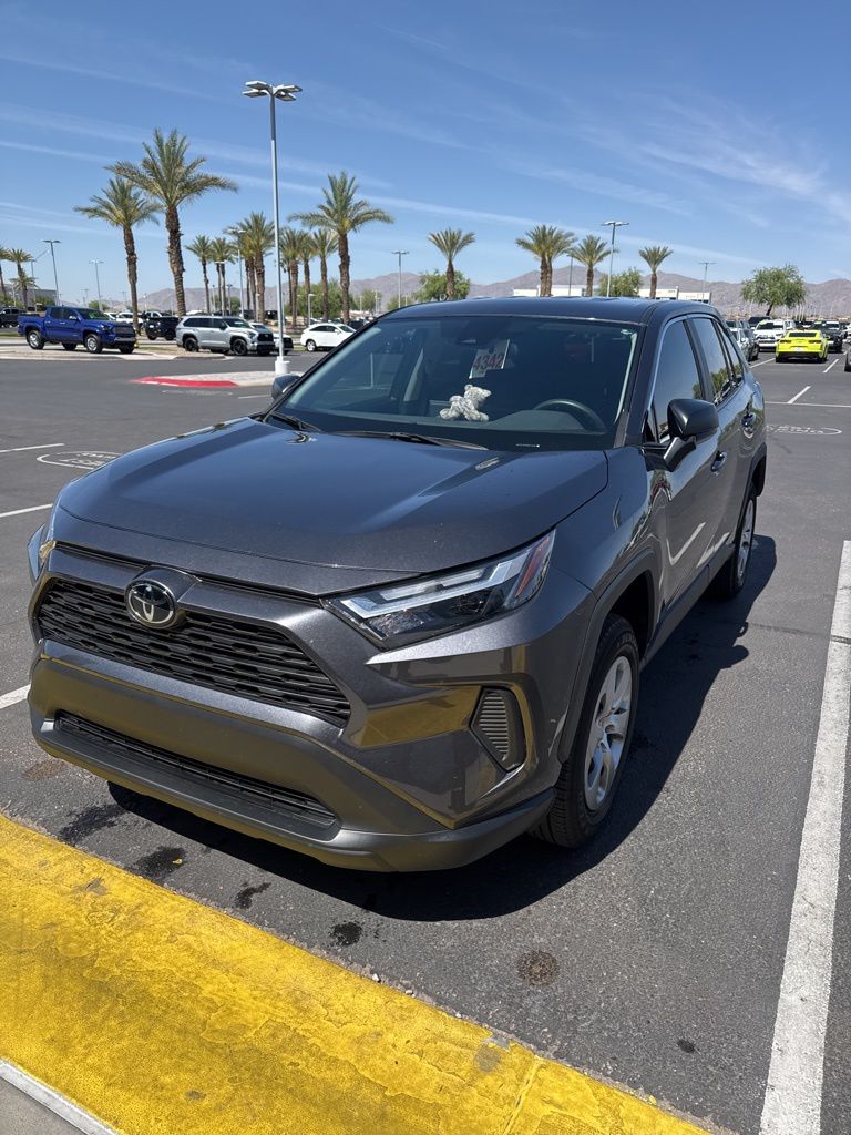 2023 Toyota RAV4 LE 12