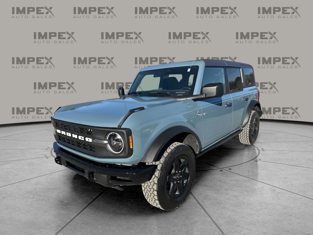 2022 Ford Bronco Black Diamond's photo