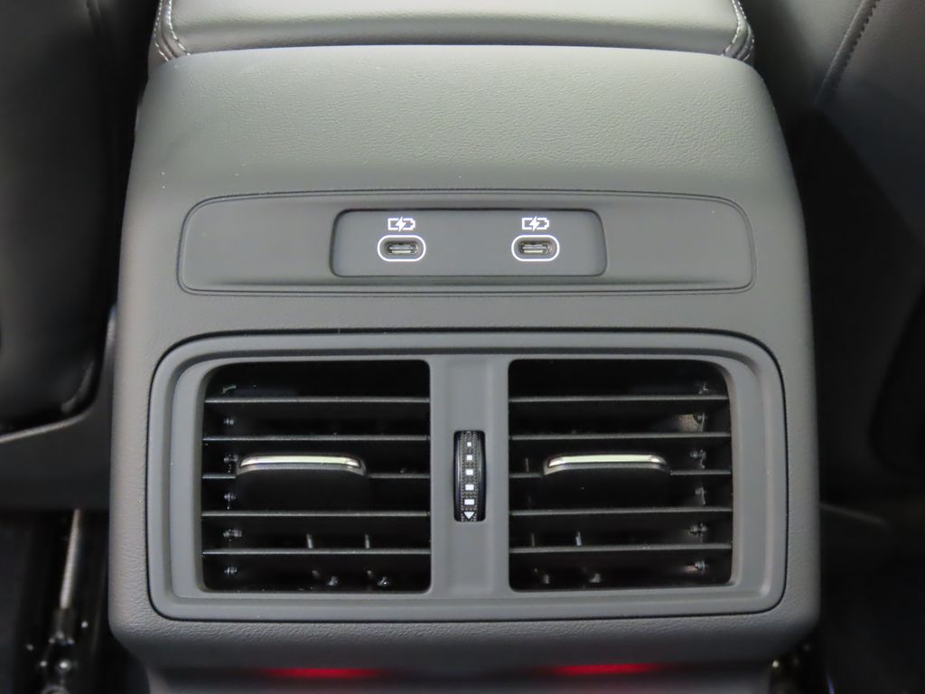 Thumbnail: 2025 Audi Q5 - 24