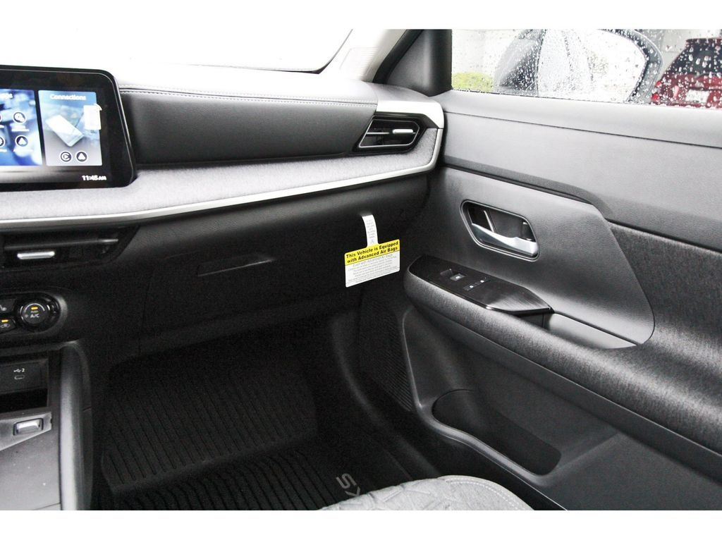 2026 Nissan Kicks SV - 9