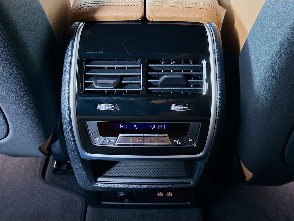 Thumbnail: 2026 BMW X5 - 18