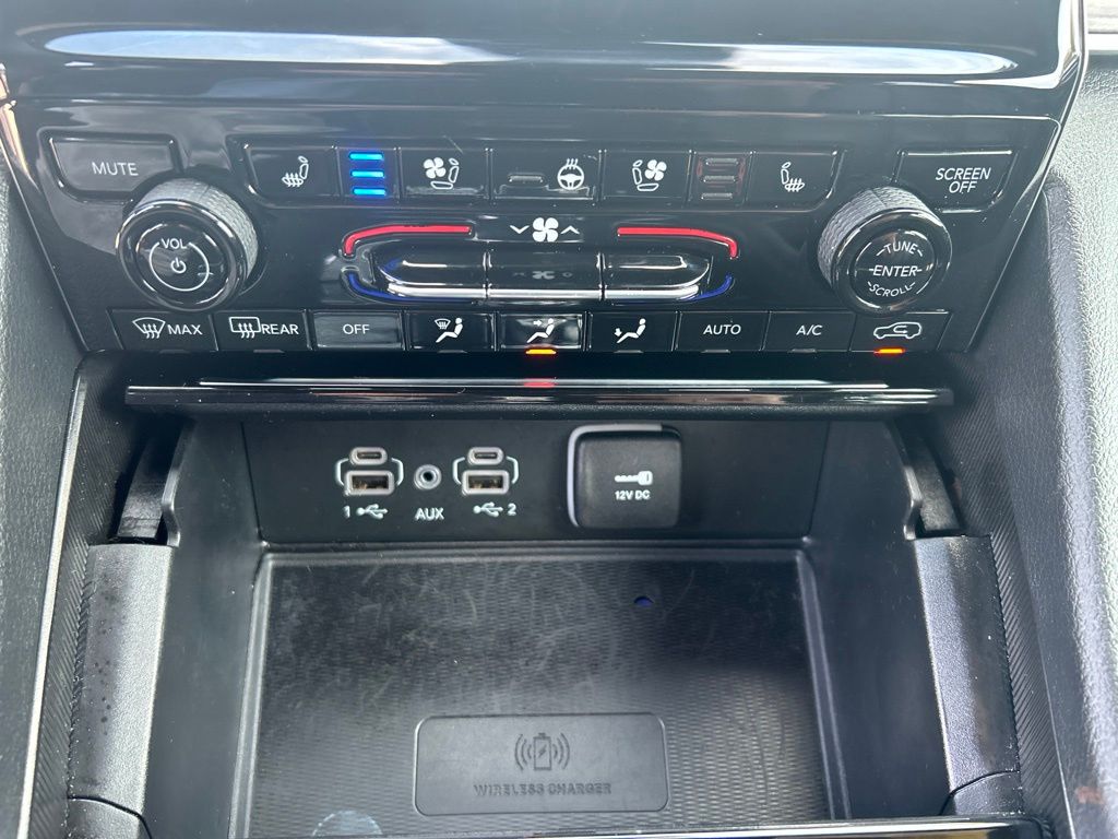 Used 2025 Jeep Grand Cherokee SUV