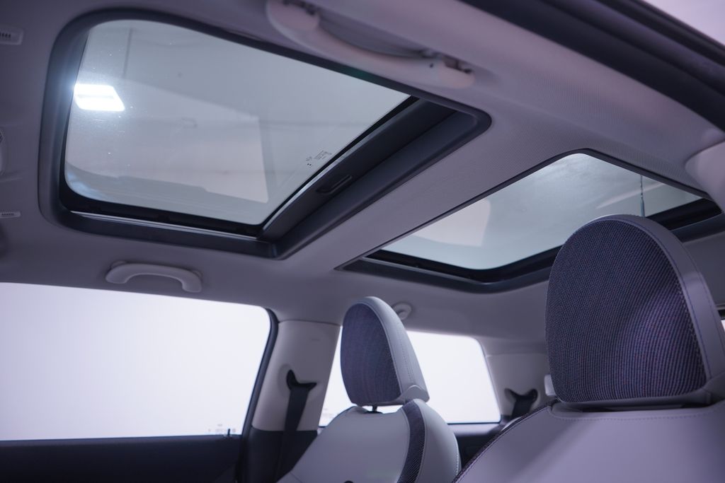 Thumbnail: 2025 MINI Cooper - 8