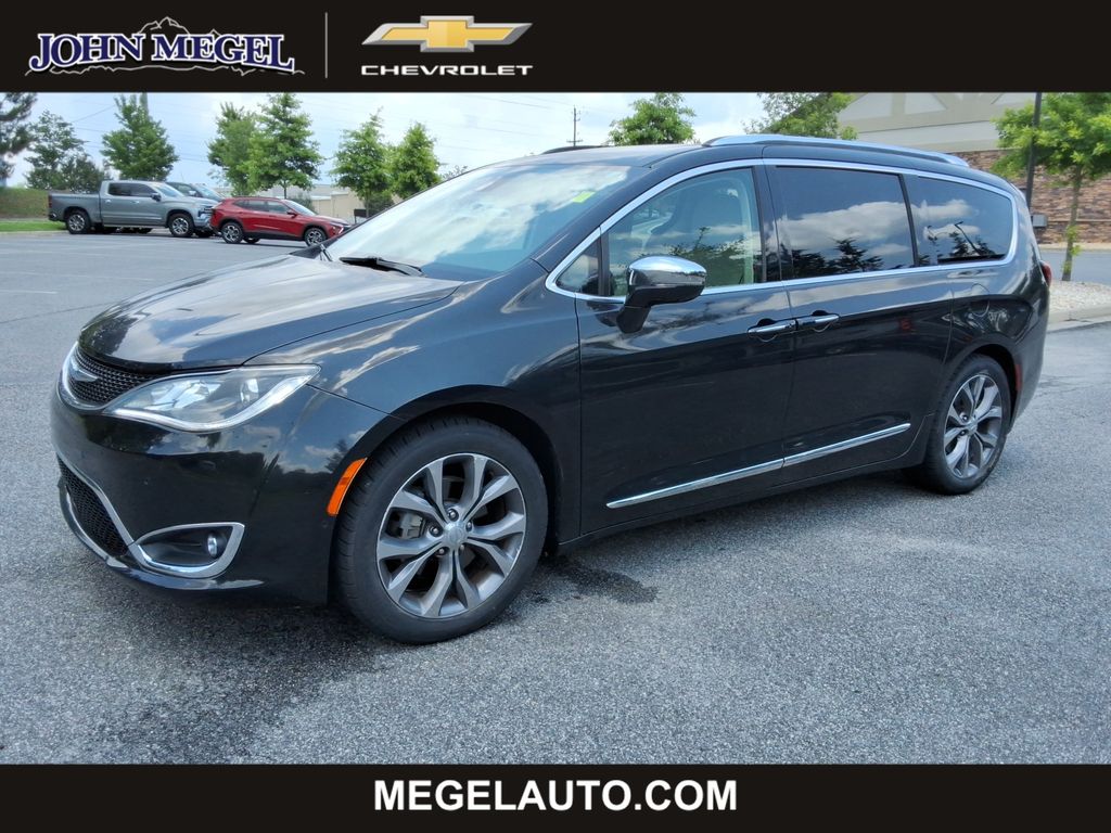 Brilliant Black Crystal Pearlcoat 2018 Chrysler Pacifica Limited FWD Minivan Front-Wheel Drive 9-Speed Automatic