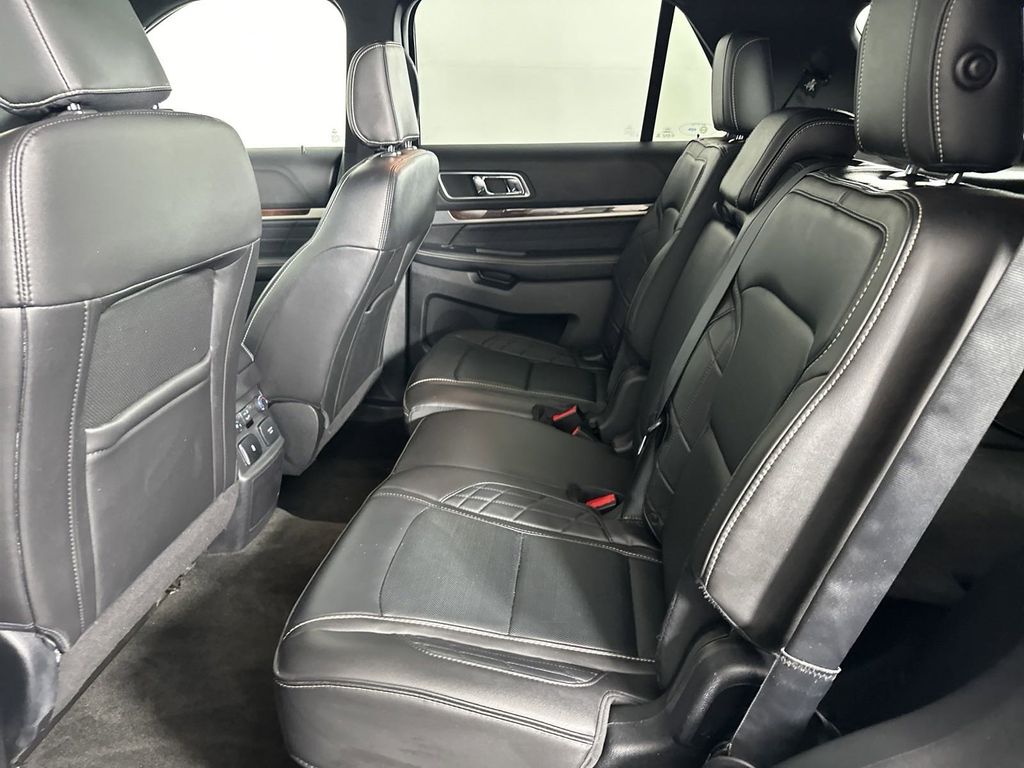 2018 Ford Explorer Platinum 19