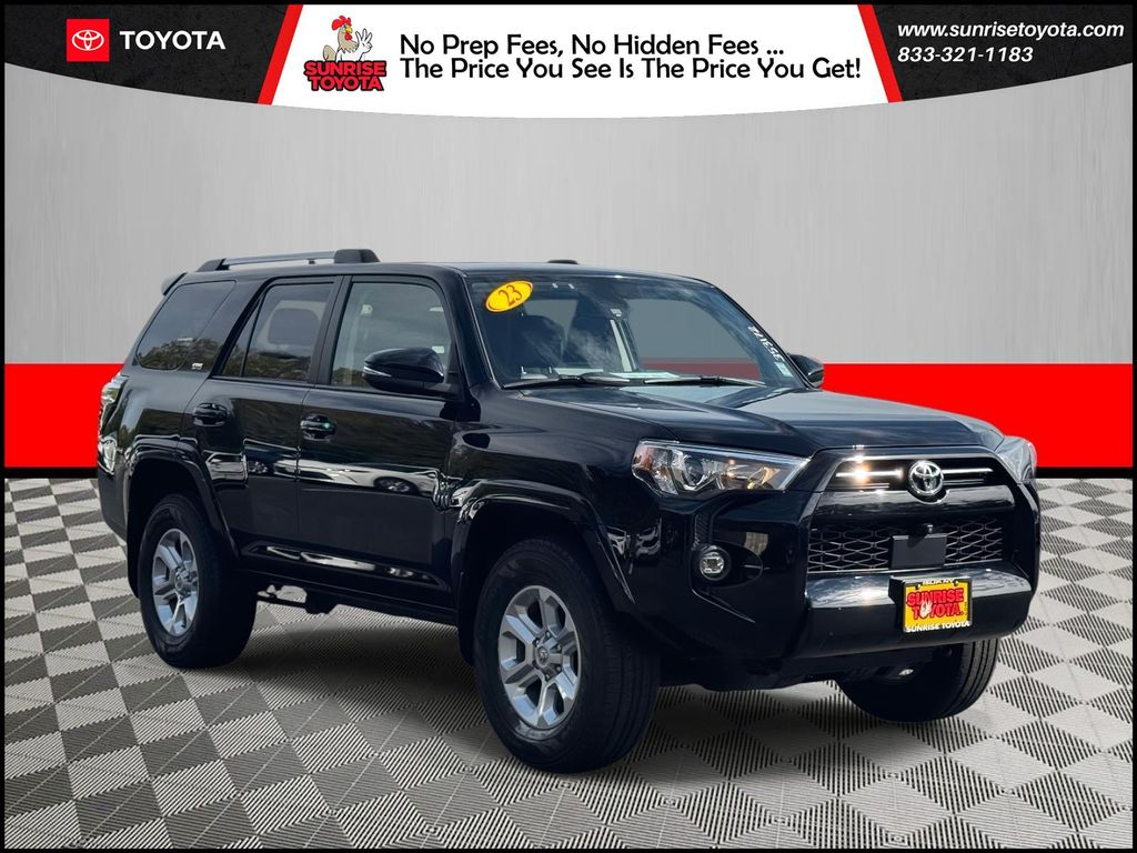 2023 Toyota 4Runner SR5 Premium's photo