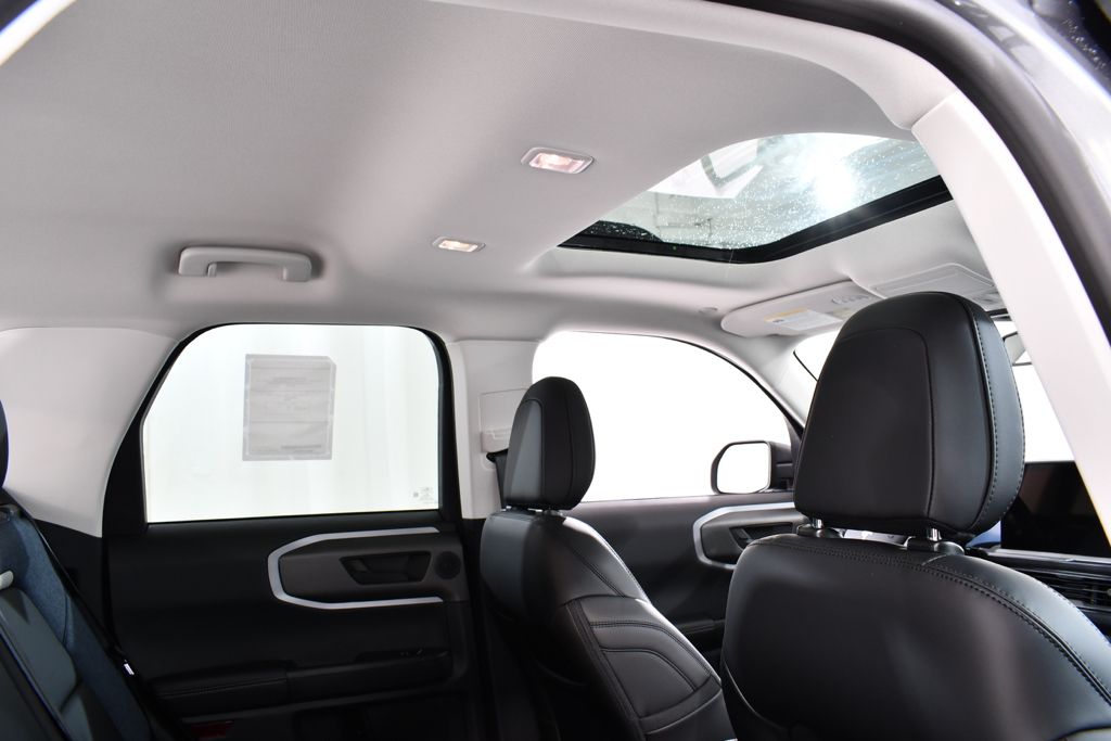 New 2025 Gray Ford Outer Banks image 18