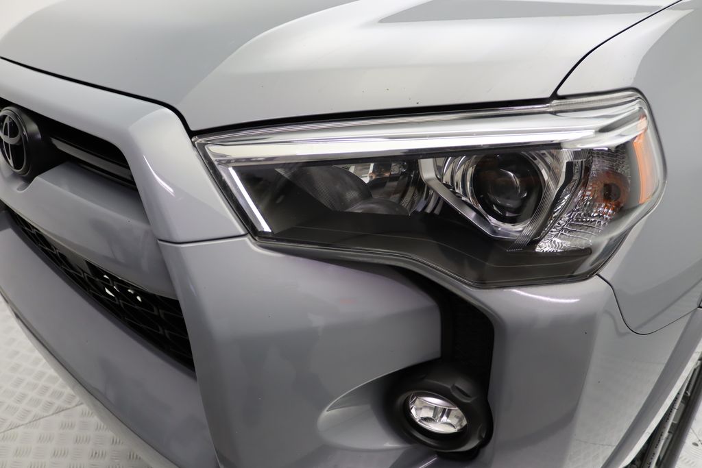 Thumbnail: 2021 Toyota 4Runner - 3