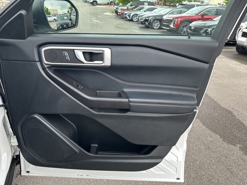 Used Car 2020 Ford Explorer  Xlt For Sale Under $20,000 In Austin, Texas