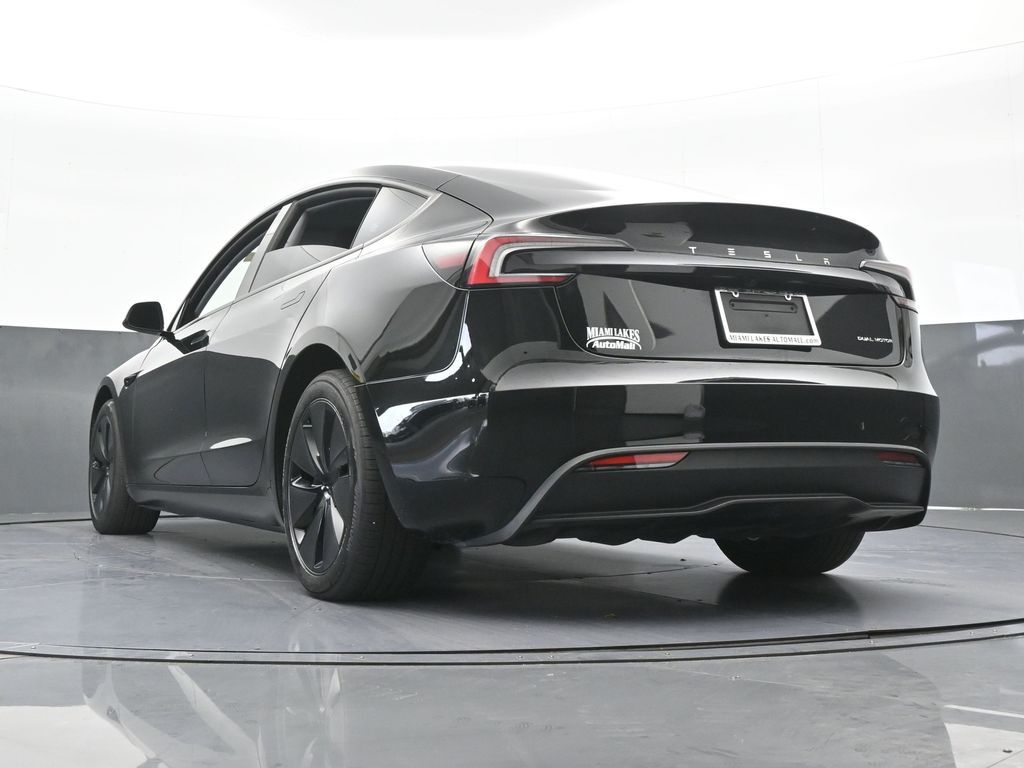 Used 2025  Tesla Long Range image 53