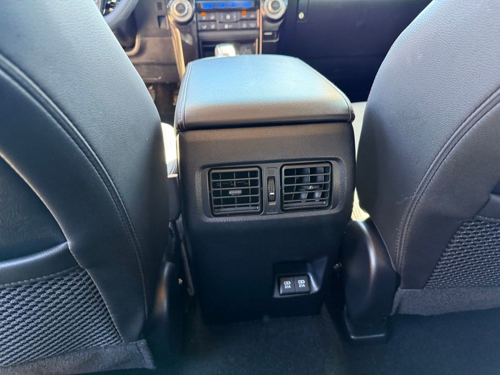 Thumbnail: 2022 Toyota 4Runner - 24