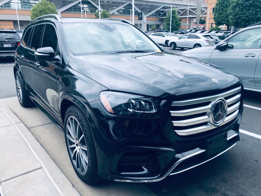 Thumbnail: 2024 Mercedes-Benz GLS - 3