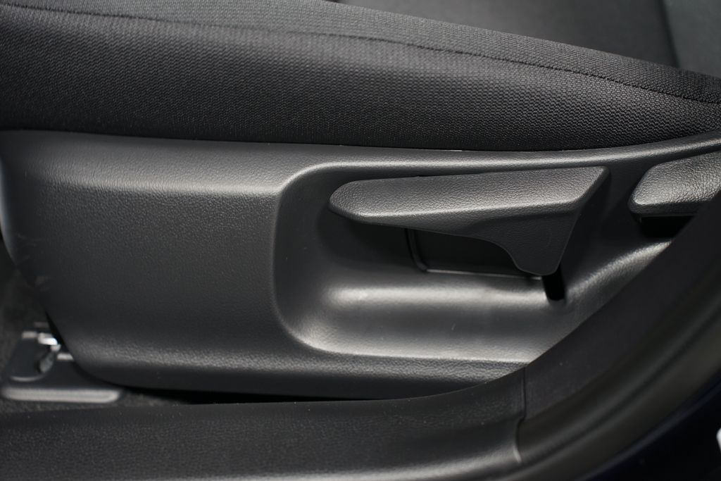 2025 Toyota Corolla LE 30