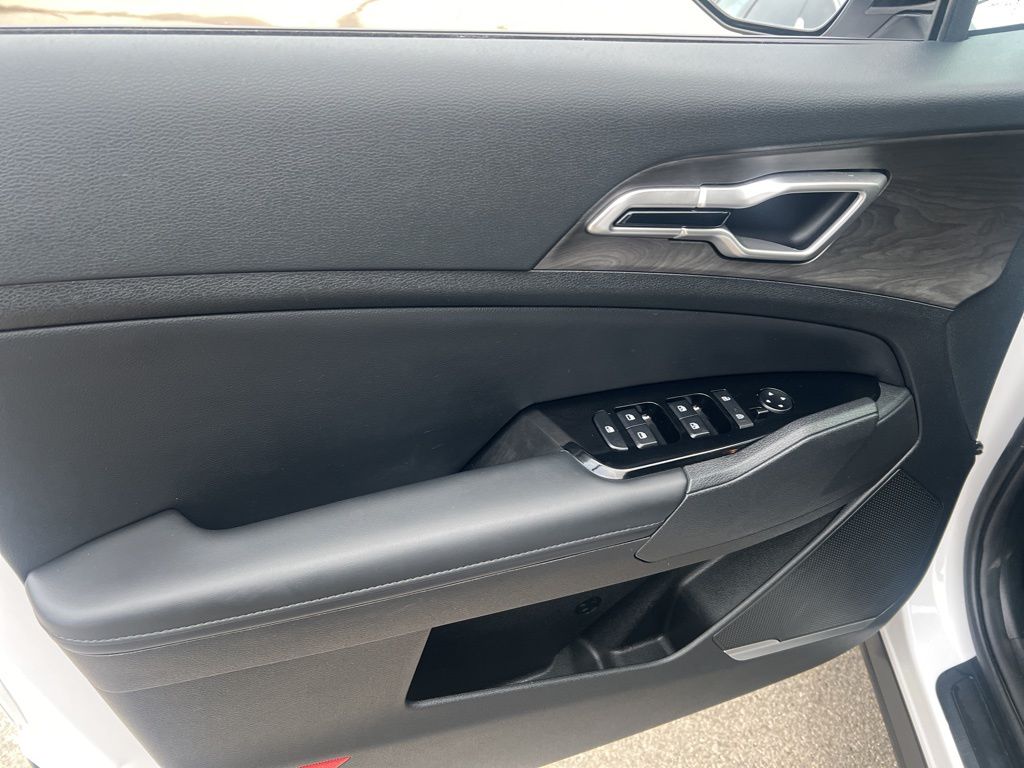 2023 Kia Sportage X-Line photo
