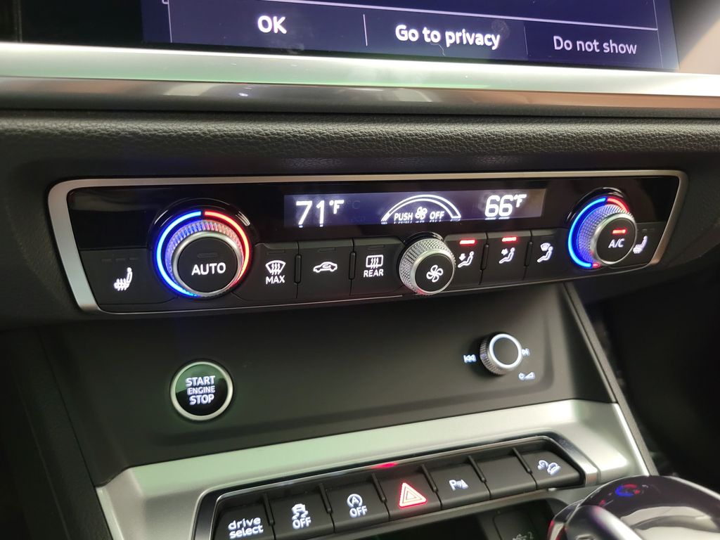 Thumbnail: 2022 Audi Q3 - 32