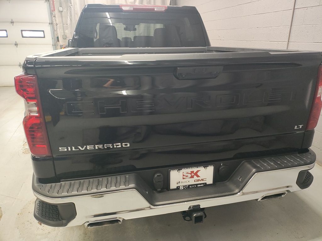 Used 2022 Black Chevrolet LT image 20