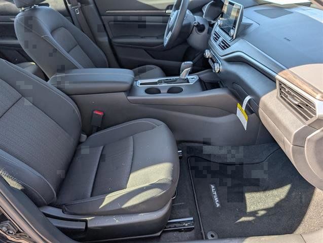 New 2025 Nissan Altima Sedan